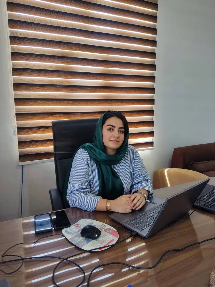 حانیه واحدی - مدیر بازرگانی